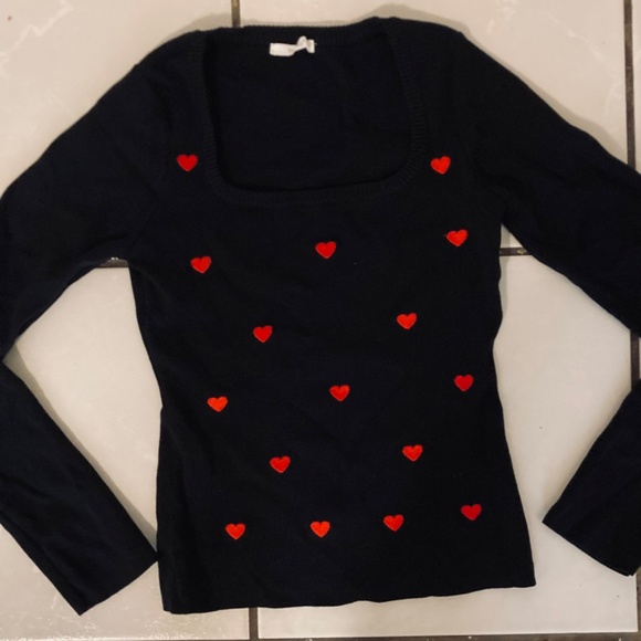 Timing Black Long Sleeve Shirt – Red Embroidered Hearts (Size L) - Picture 5 of 9